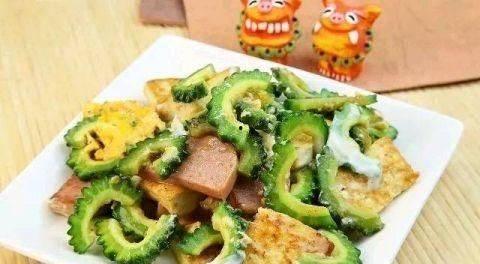 吃瓜不消化图片,揭秘夏日消暑美食背后的健康隐患