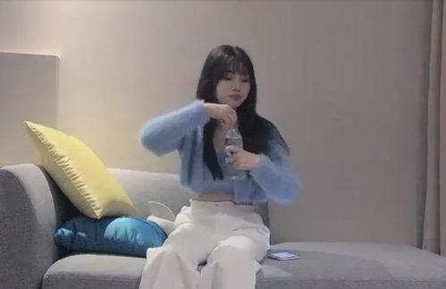 蓝衣吃瓜事件,揭秘网络舆论的狂欢与反思