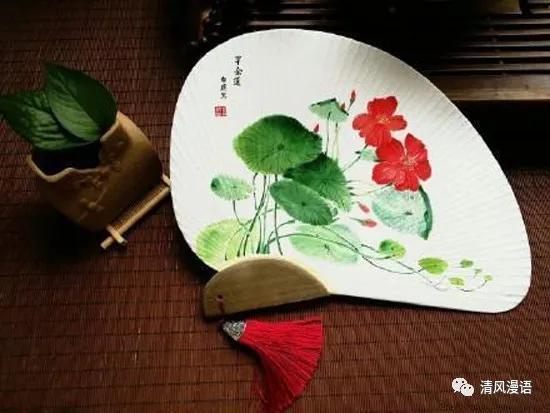 扇子手绘字吃瓜,手绘字中的夏日风情
