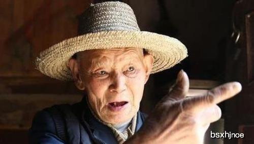 95岁老人吃毛瓜,揭秘长寿秘诀