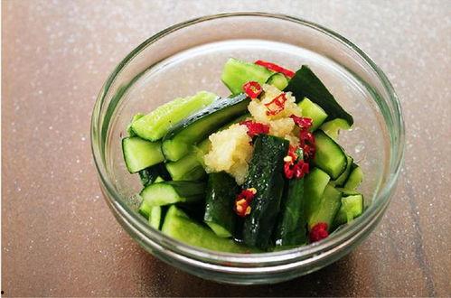 懒人吃瓜的最佳方法,轻松享受夏日清凉