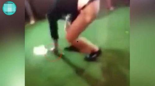 吃瓜躺枪合集,盘点那些意外成名的尴尬瞬间