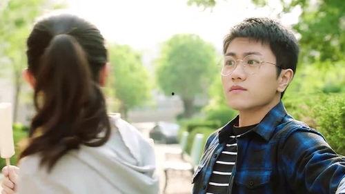 同学吃瓜啦的视频,一场校园八卦盛宴