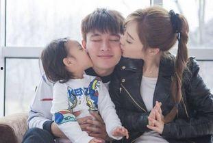 贾乃亮吃瓜现场视频