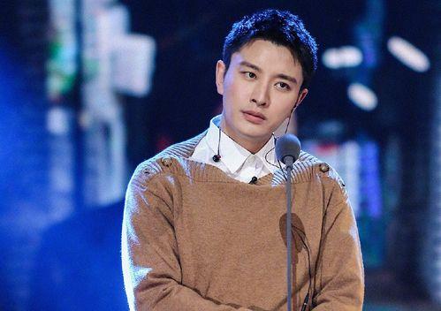 贾乃亮吃瓜现场视频