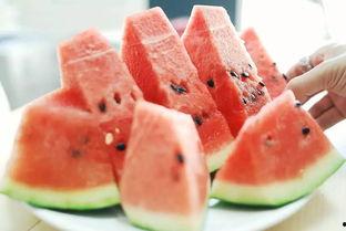 吃瓜接人,揭秘娱乐圈背后的酸甜苦辣