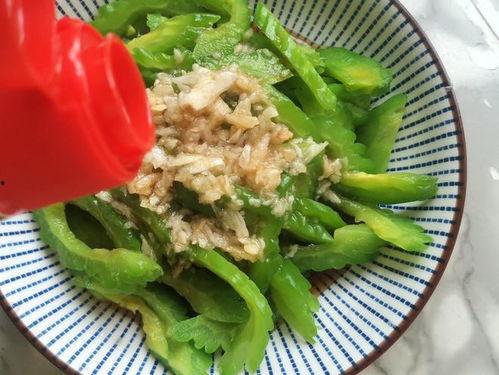 凉瓜拌着吃,凉瓜拌食，尽享健康美味