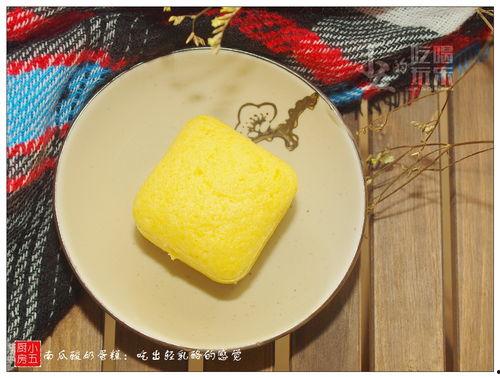 冰淇淋酸奶蛋糕吃瓜,冰淇淋酸奶蛋糕，甜蜜瓜果搭配新体验